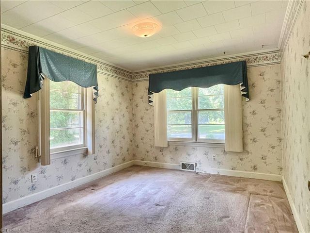 201 Broadview Avenue, Lexington, NC 27295