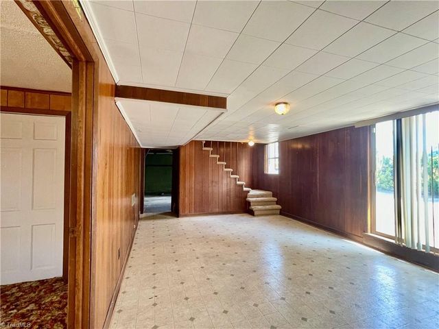 201 Broadview Avenue, Lexington, NC 27295