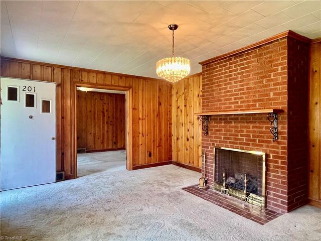 201 Broadview Avenue, Lexington, NC 27295