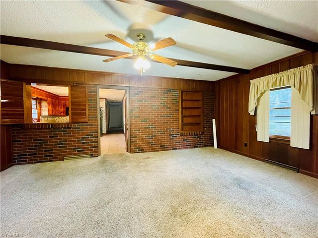 201 Broadview Avenue, Lexington, NC 27295