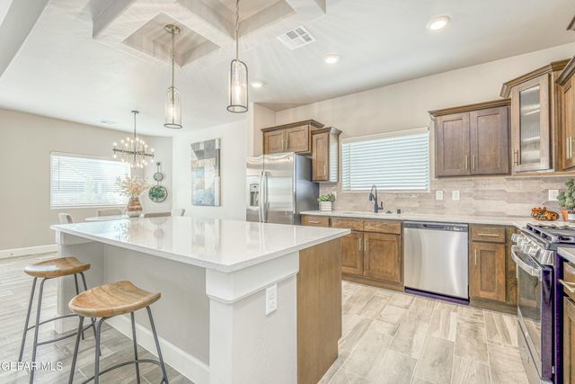 6049 ZINC HILL Street, Santa Teresa, NM 88008
