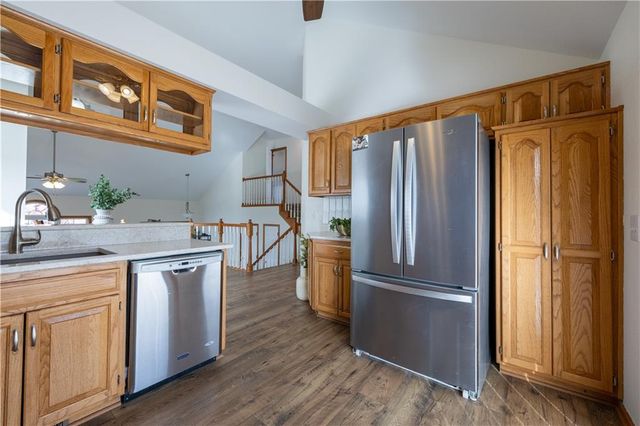 4608 Heatherwood Court, St Joseph, MO 64506