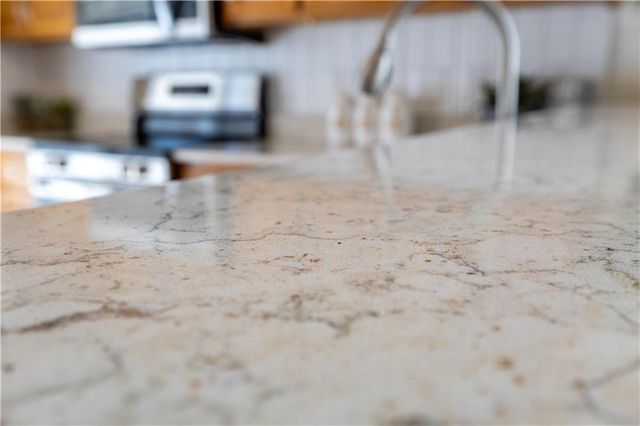 4608 Heatherwood Court, St Joseph, MO 64506