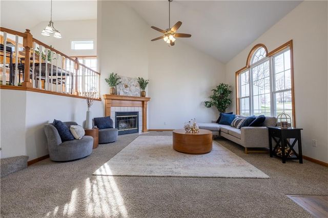 4608 Heatherwood Court, St Joseph, MO 64506