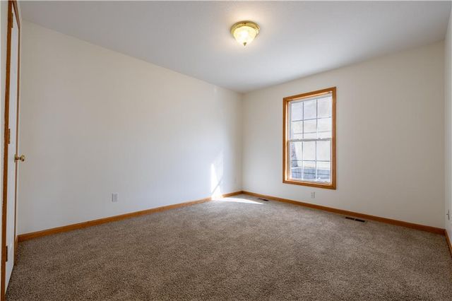 4608 Heatherwood Court, St Joseph, MO 64506