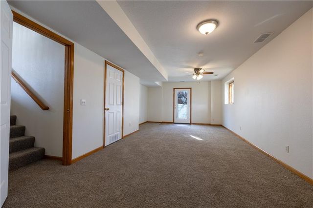 4608 Heatherwood Court, St Joseph, MO 64506