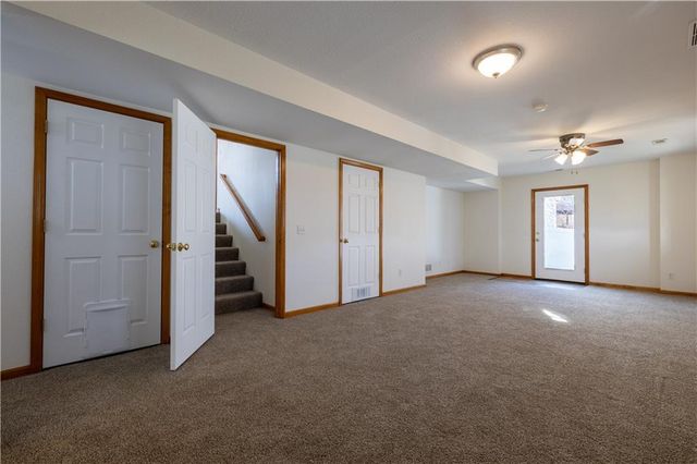 4608 Heatherwood Court, St Joseph, MO 64506