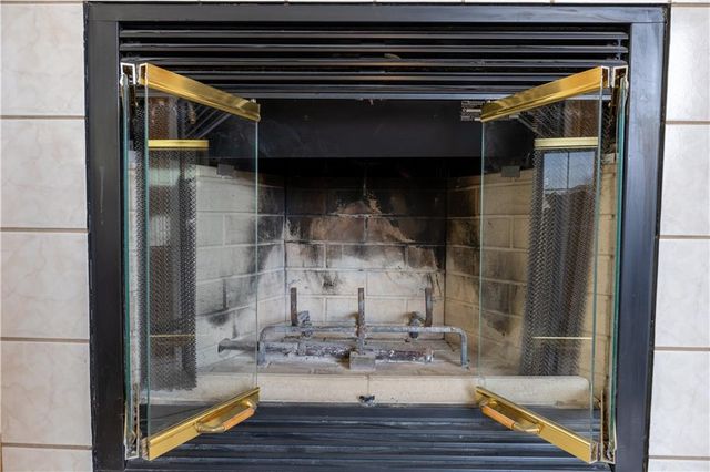 4608 Heatherwood Court, St Joseph, MO 64506