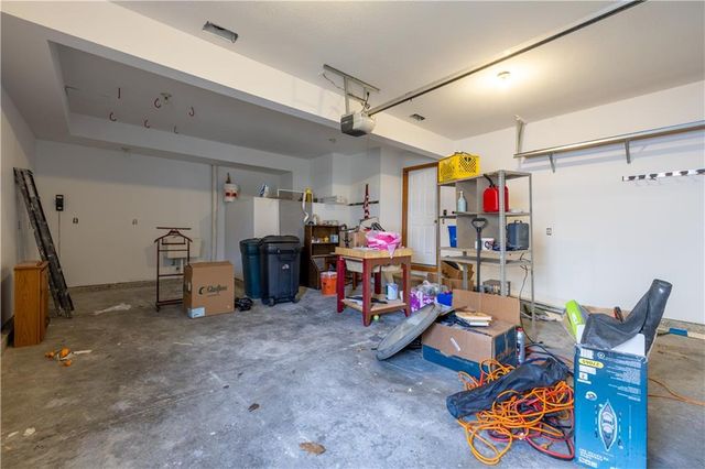 4608 Heatherwood Court, St Joseph, MO 64506