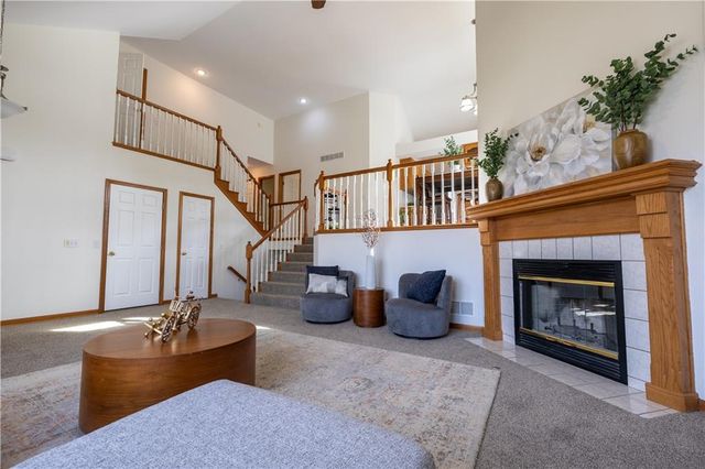 4608 Heatherwood Court, St Joseph, MO 64506