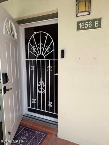 1656 Spoonbill LN B, Naples, FL 34105