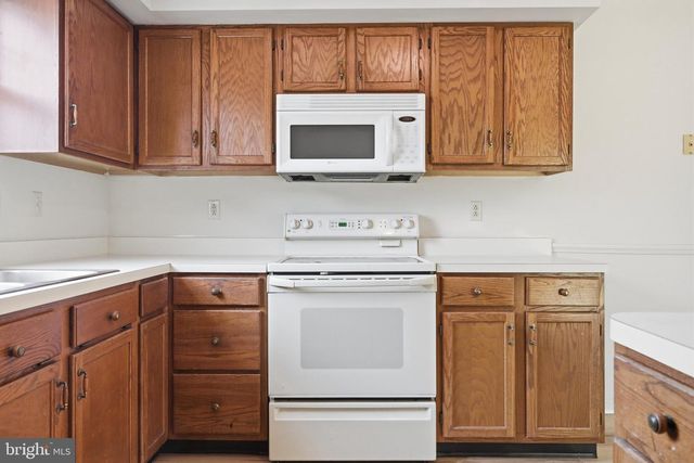 133 WILDFLOWER CREEK DR, Martinsburg, WV 25404