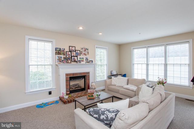 214 CAMBRIDGE PL, Chalfont, PA 18914