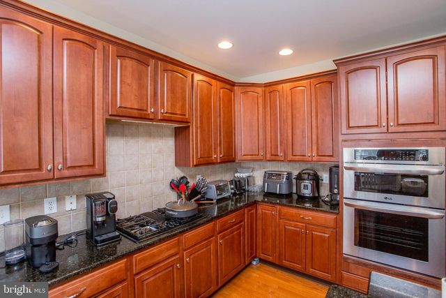 214 CAMBRIDGE PL, Chalfont, PA 18914