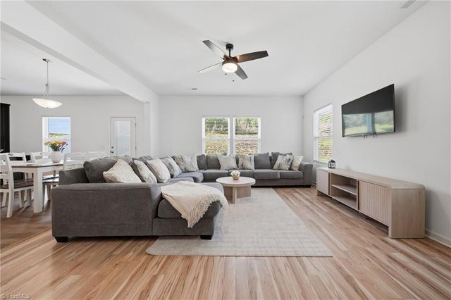 1447 Seawatch Drive, Winston-salem, NC 27127