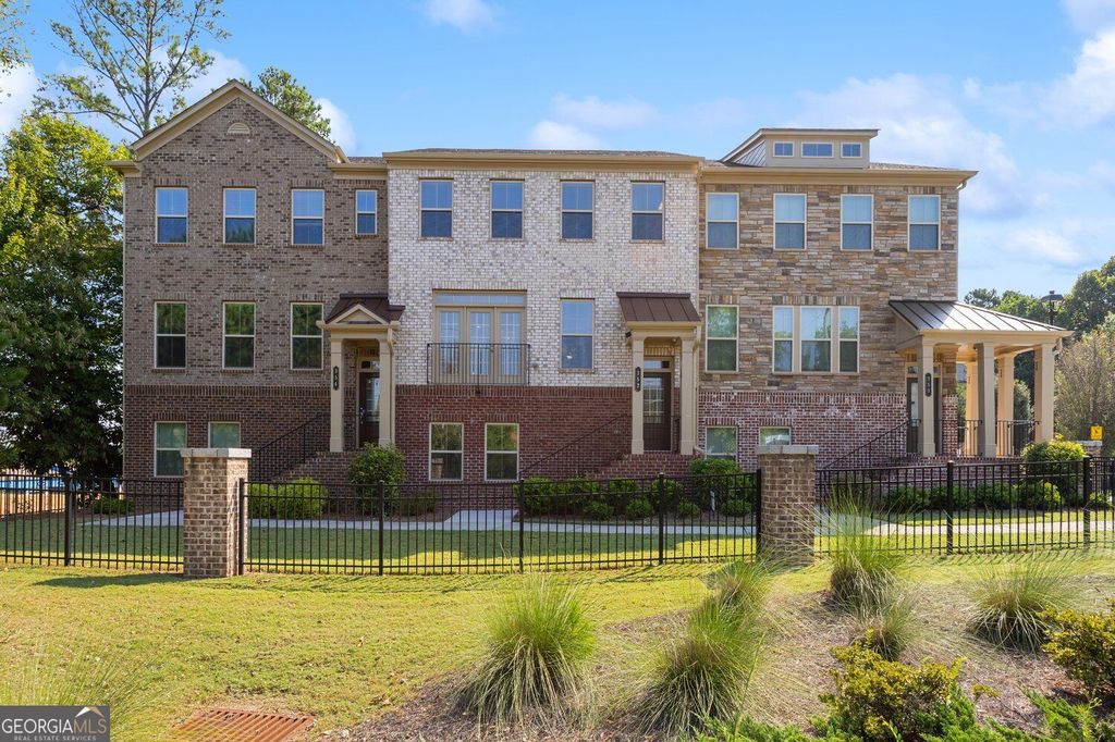 352 Provenance Drive, Sandy Springs, GA 30328 — photo 3