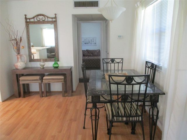 101 CAMBRIDGE TRAIL 211, Sun City Center, FL 33573