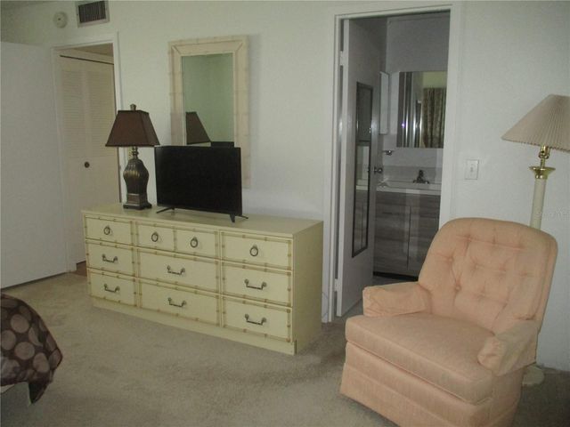 101 CAMBRIDGE TRAIL 211, Sun City Center, FL 33573