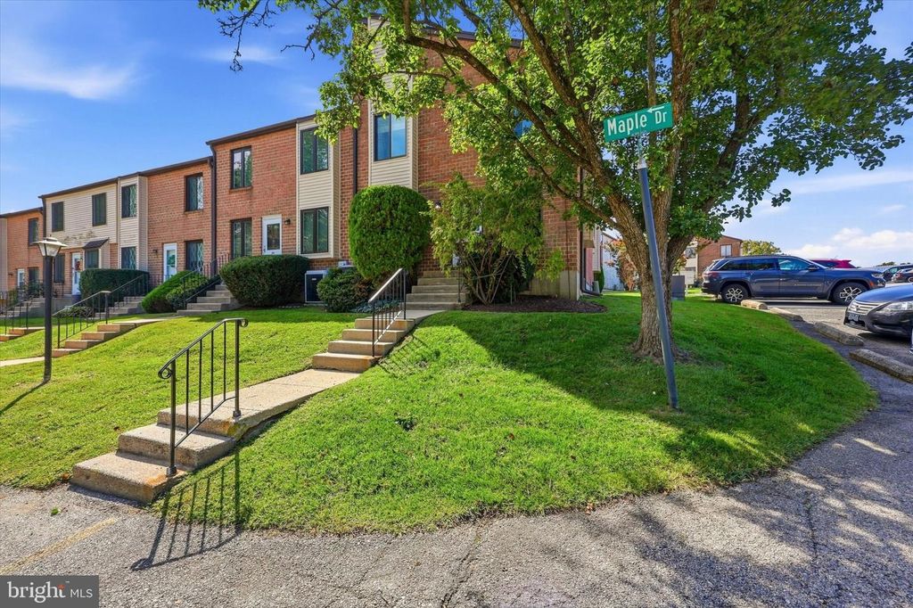 5200 HILLTOP DR #U-9 / #414, Brookhaven, PA 19015 — photo 2