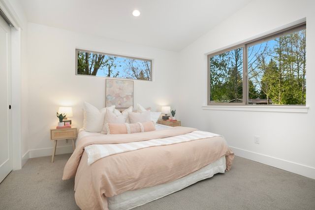 10183 NE 112th Place, Kirkland, WA 98033