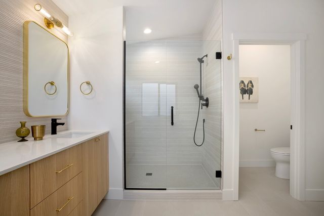 10183 NE 112th Place, Kirkland, WA 98033
