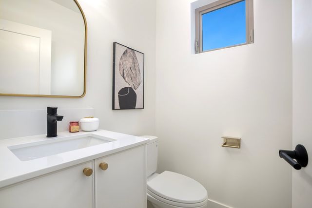 10183 NE 112th Place, Kirkland, WA 98033