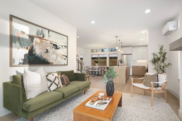 10183 NE 112th Place, Kirkland, WA 98033
