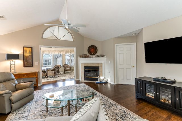 9104 Timberbrook Lane, D, Florence, KY 41042