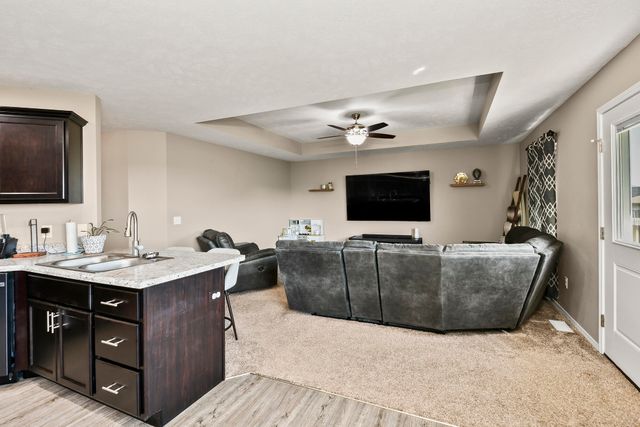 1346 S Marseilles Avenue, Republic, MO 65738