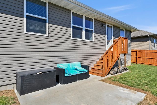 1346 S Marseilles Avenue, Republic, MO 65738