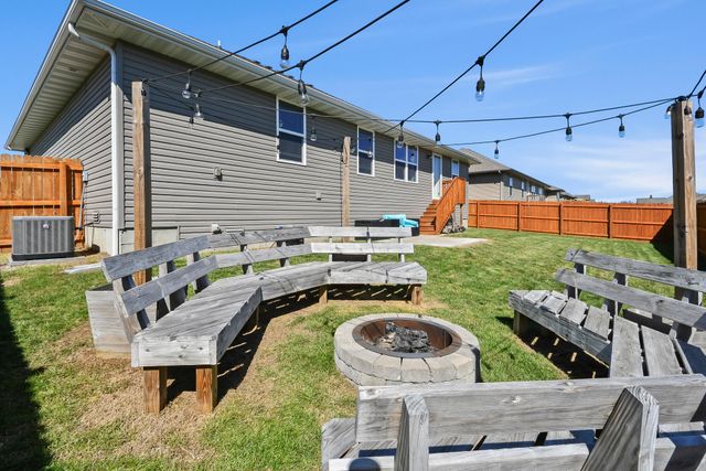 1346 S Marseilles Avenue, Republic, MO 65738