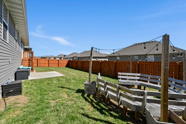 1346 S Marseilles Avenue, Republic, MO 65738