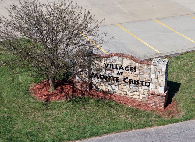 1346 S Marseilles Avenue, Republic, MO 65738