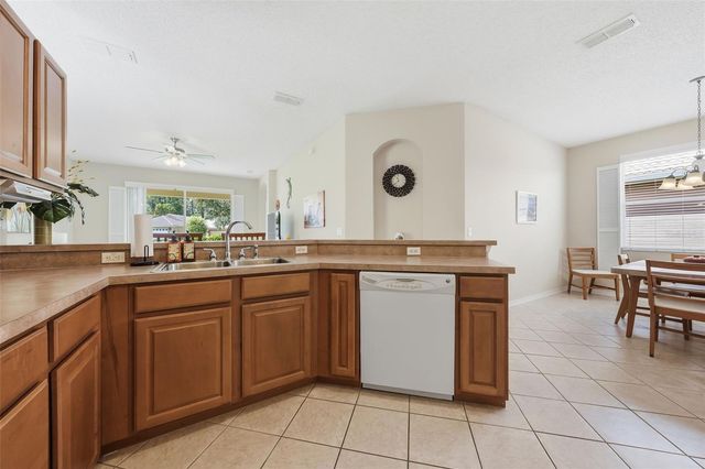 9076 SAINT ANDREWS WAY, Mount Dora, FL 32757