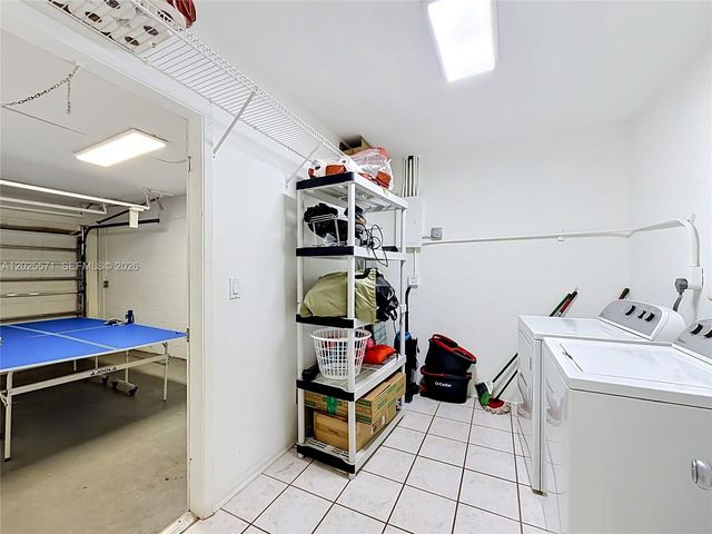 2501 NE 209th Ter, Miami, FL 33180