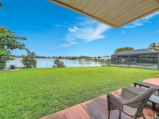 2501 NE 209th Ter, Miami, FL 33180