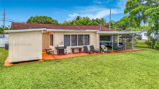 2501 NE 209th Ter, Miami, FL 33180
