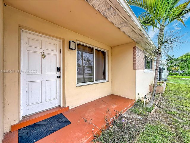 2501 NE 209th Ter, Miami, FL 33180