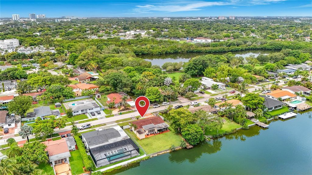 2501 NE 209th Ter, Miami, FL 33180