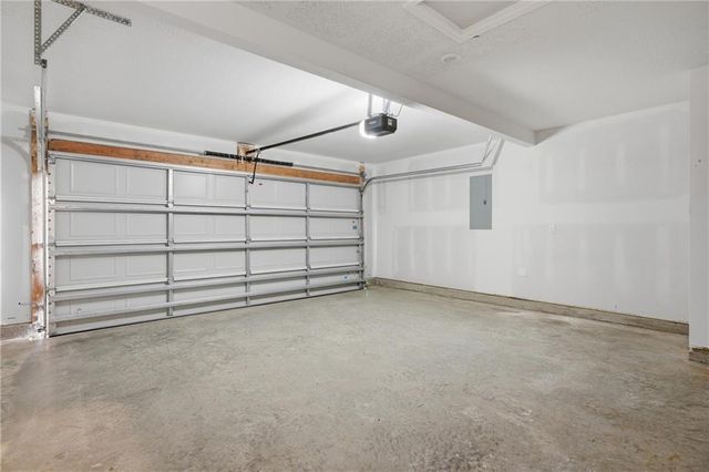 891 N Pear Street, Gardner, KS 66030