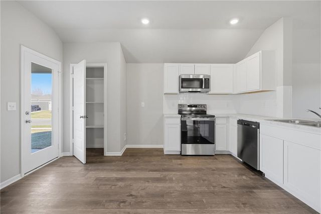 891 N Pear Street, Gardner, KS 66030