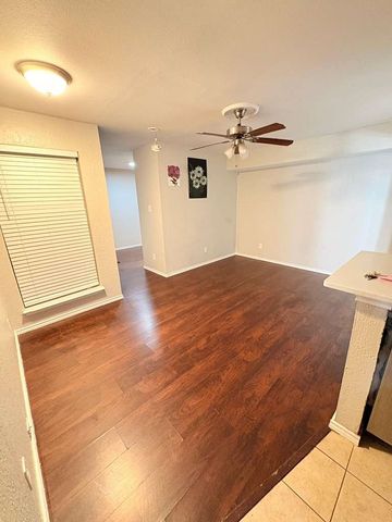 9821 Walnut Street 304, Dallas, TX 75243