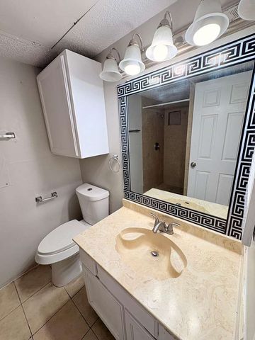 9821 Walnut Street 304, Dallas, TX 75243