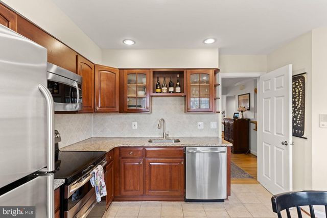 2302 SANFORD ST, Alexandria, VA 22301