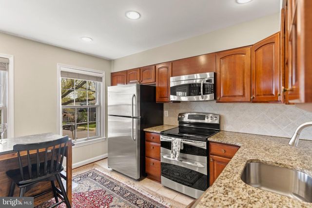 2302 SANFORD ST, Alexandria, VA 22301
