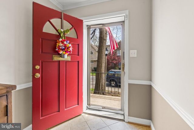 2302 SANFORD ST, Alexandria, VA 22301