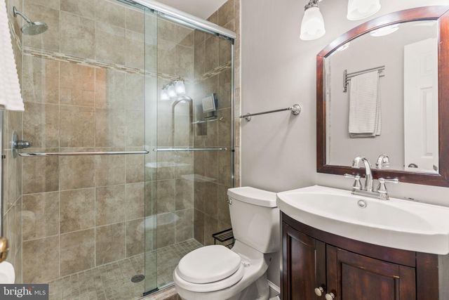 2302 SANFORD ST, Alexandria, VA 22301