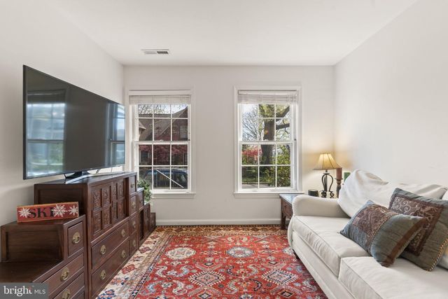 2302 SANFORD ST, Alexandria, VA 22301