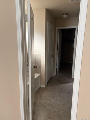 6446 Lake Superior, San Antonio, TX 78222