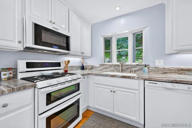 4307 Vista Way, La Mesa, CA 91941